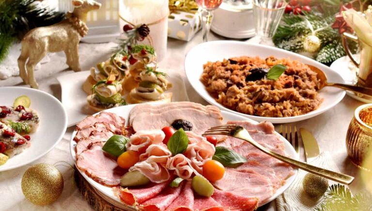 Deliciosas tradiciones culinarias: descubre las comidas típicas navideñas en España.