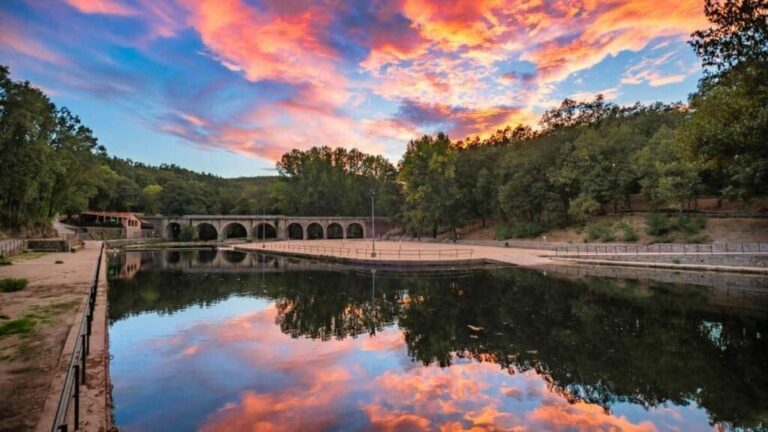 Descubre los impresionantes paisajes y tradiciones de Jaraiz de la Vera.