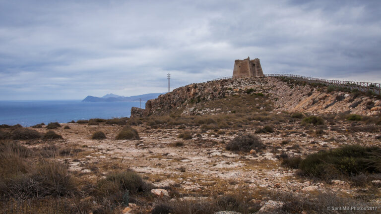 Descubre los secretos de Mesa Roldan en Cabo de Gata Almeria: ¡Guía completa para explorar!