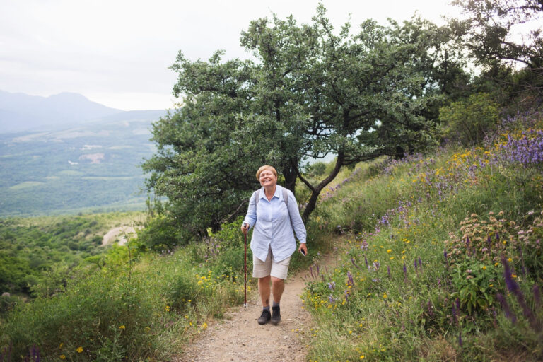 Explora la naturaleza con nuestras rutas de senderismo fáciles y accesibles