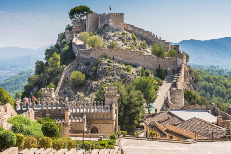 Explorando la historia y la cultura medieval en Alicante y Valencia
