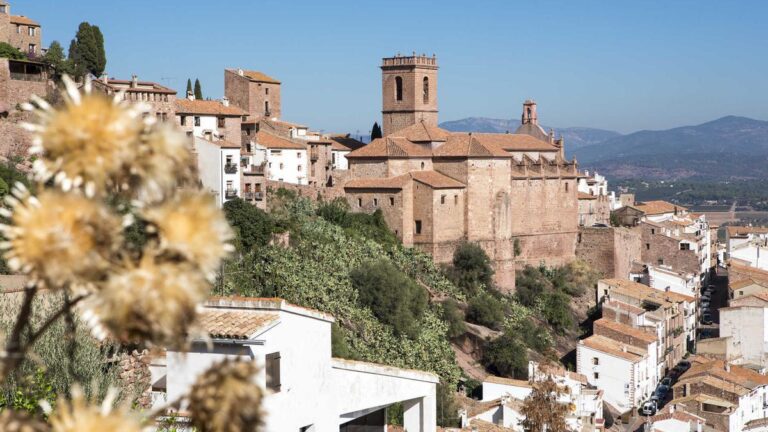 Explorando los pueblos más encantadores de Castellón, joyas escondidas del Mediterráneo.
