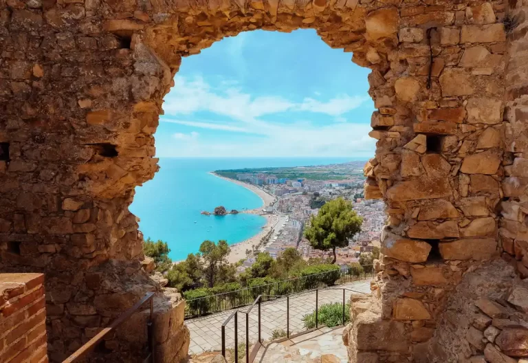 Explorando los rincones más bellos de la Costa Brava: destinos imprescindibles.