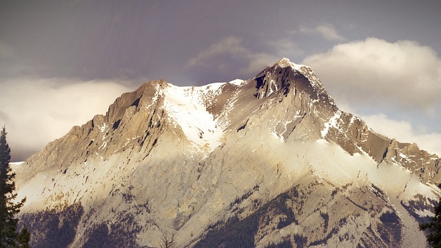 Explorando la belleza natural y cultural de Andalucía a través del geoturismo
