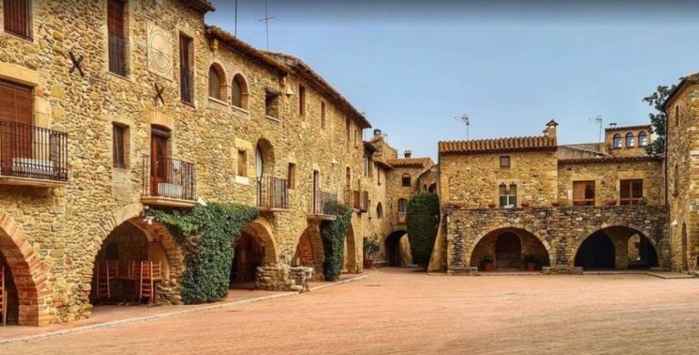 Pueblos Medievales En Cataluña