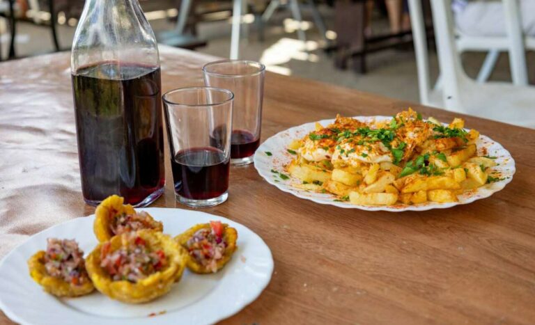 Tradición y gastronomía canaria: los auténticos guachinches de Canarias.